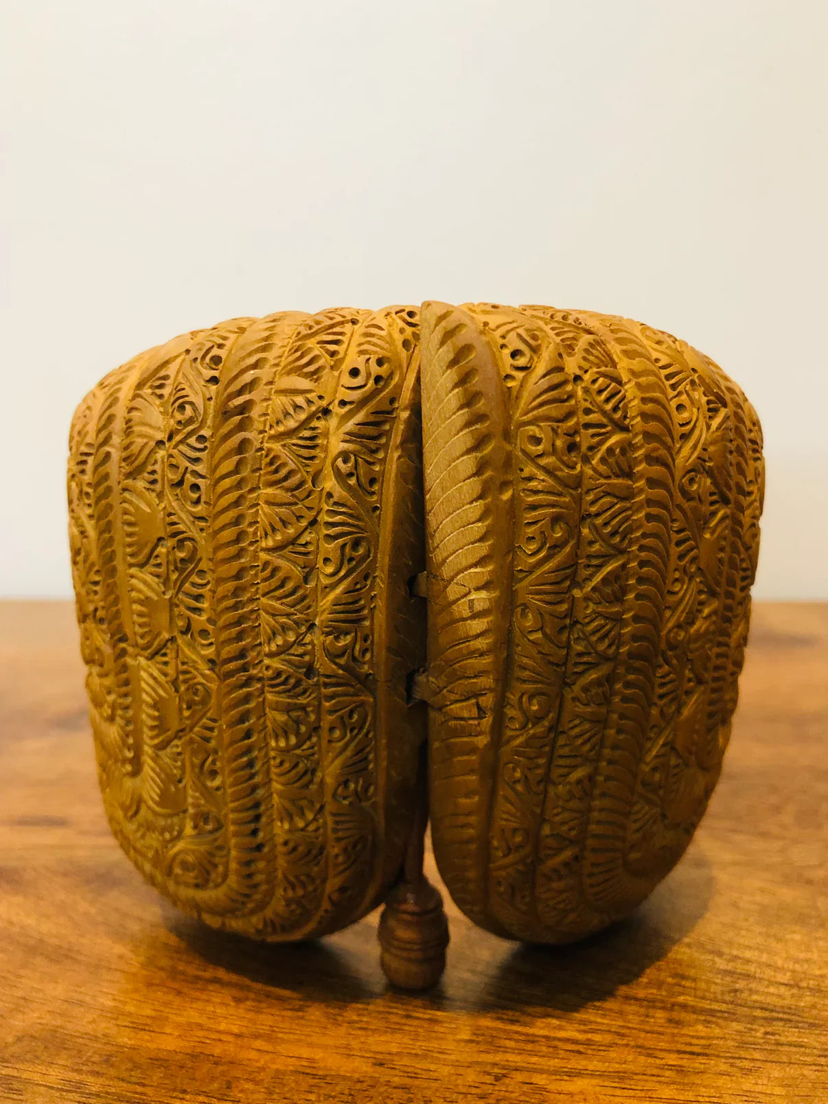 Sandalwood Shell - Malji Arts